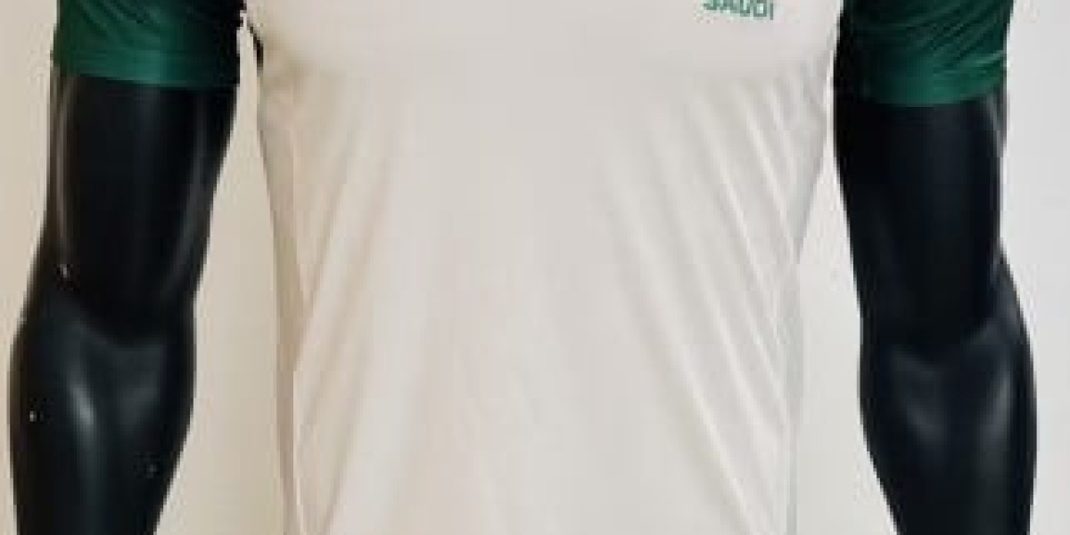 بدلة المنتخب السعودي: رمز الفخر والهوية