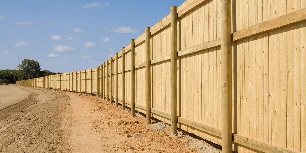 Commercial Fence Services Omaha: Common Fence Types and Their Benefits