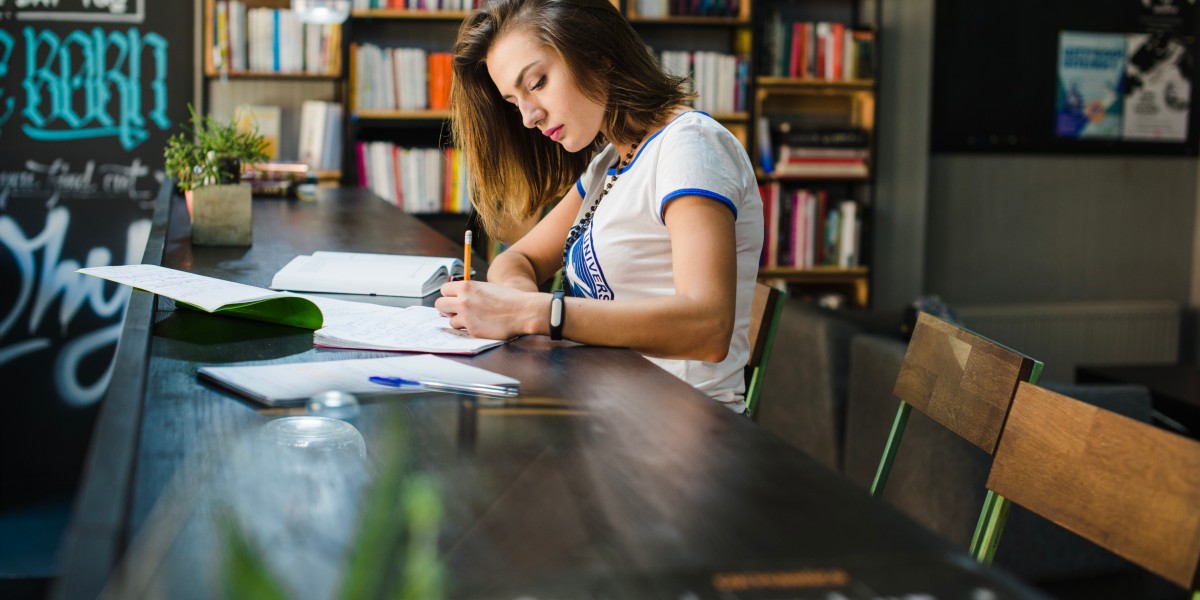 What Should You Look for in an IT Assignment Assistance Service?