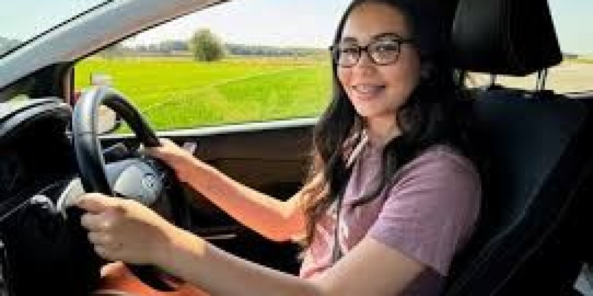 Camberley Driving Lessons – Learn to Drive with Confidence in Surrey