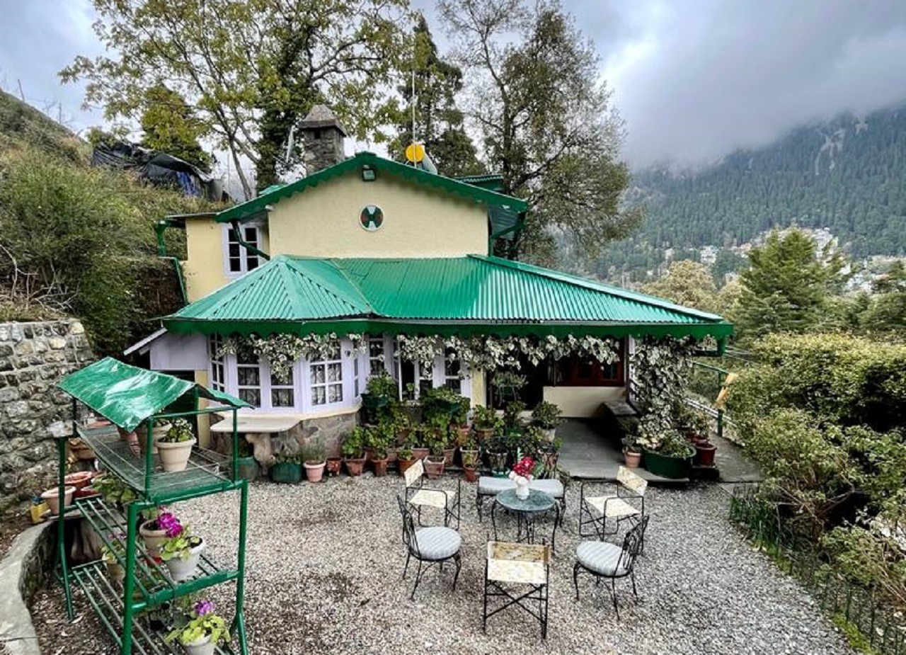 Pet Friendly Homestay in Nainital | Rosastays