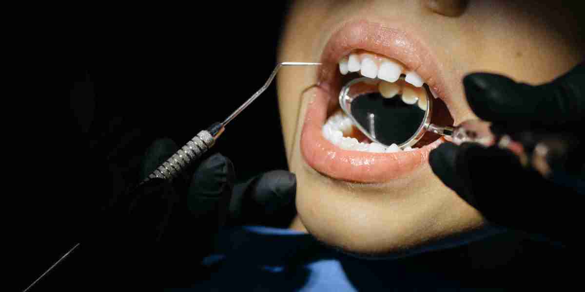 How to Maintain a Healthy Smile During Orthodontic Treatment