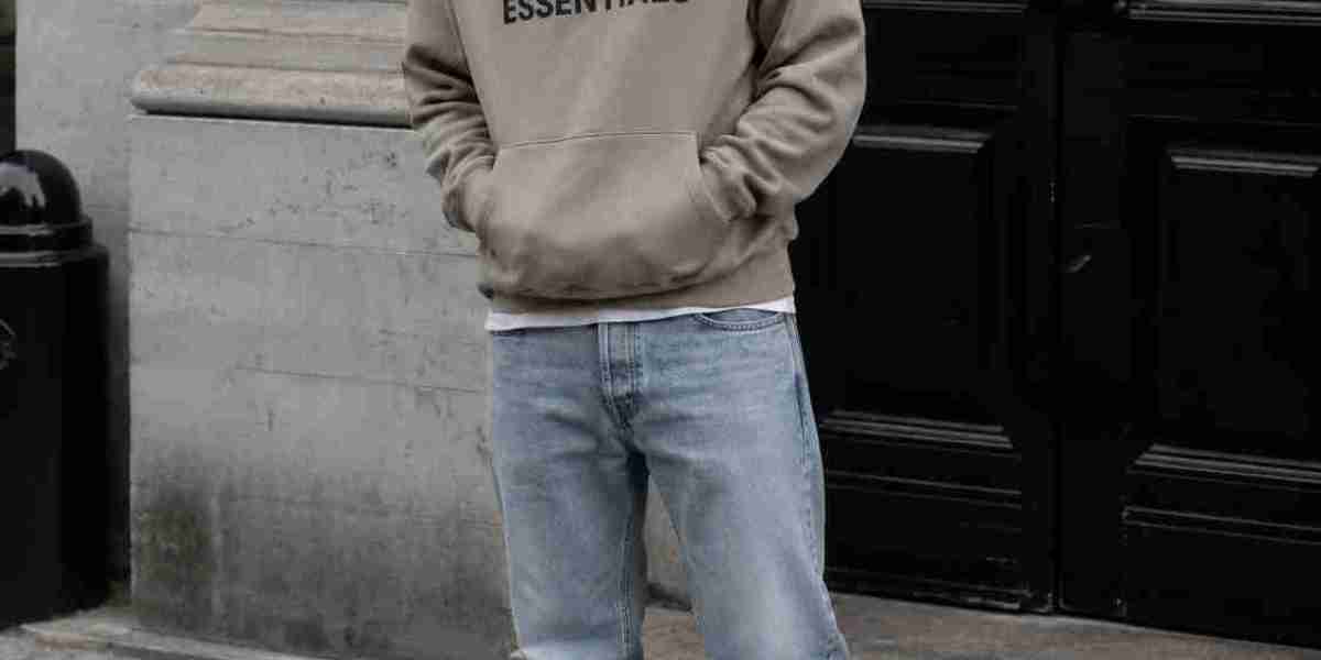 How Can Essentials Help Create a Minimalist Wardrobe?