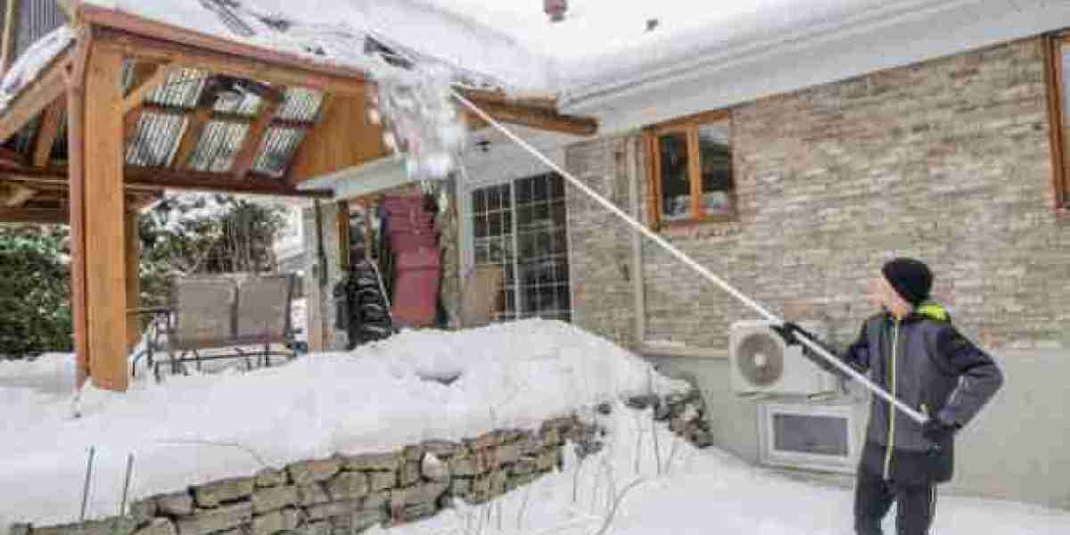 How Fast Ice Dam Removal in Auburndale, MA Prevents Property Damage