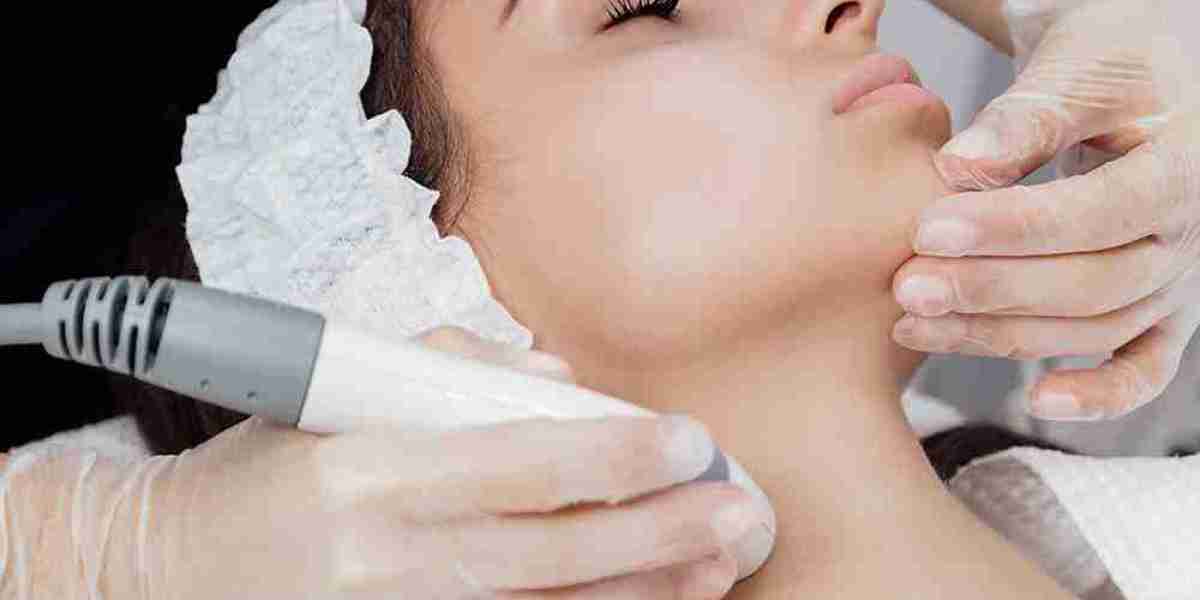 Why Thermage Skin Tightening in Dubai Fits Modern Beauty Routines
